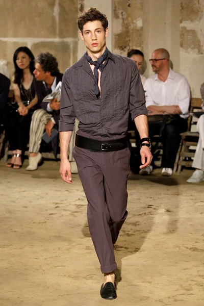 Look 39